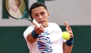 Mayot remporte sa première victoire en Masters 1000, sur abandon de Moutet