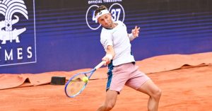 Tennis : Ruud triomphe dans les Arènes de Nîmes