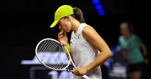 Tennis – WTA – Stuttgart : Swiatek prend la porte face à Ostapenko, Pegula idem contre Alexandrova