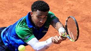 VIDEO. Arthur Fils-Carlos Alcaraz à Monte-Carlo : à quelle heure et sur quelle chaîne suivre le quart de finale du Masters 1000 ce vendredi