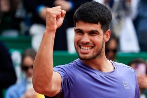 pas inquiété par Fokina, Carlos Alcaraz renoue avec une finale