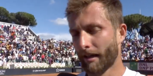 ATP – Rome > Corentin Moutet, après sa victoire contre Holger Rune : « Honnêtement, je ne sais pas quoi dire. Mec, je me suis battu tellement fort contre moi-même aujourd&rsquo;hui »