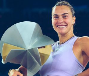 Aryna Sabalenka s&rsquo;éloigne dangereusement d&rsquo;Iga Swiatek