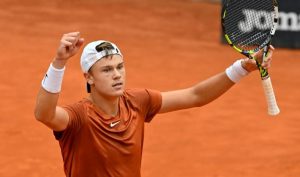 « Ce n’est pas agréable quand le public devient agressif », admet Rune après un incident survenu lors de sa victoire contre Halys