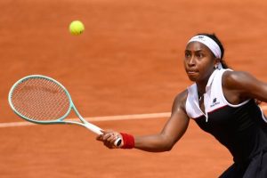 Coco Gauff se défait de Qinwen Zheng au bout de la nuit et rejoint Jasmine Paolini en finale à Rome