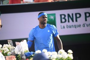 Frances Tiafoe domine Sebastian Korda et se hisse en huitièmes de finale de Roland-Garros