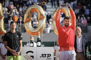 Hurkacz ému aux larmes par le discours de Djokovic à Genève