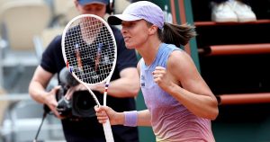 Iga Swiatek passe sans trembler – rts.ch