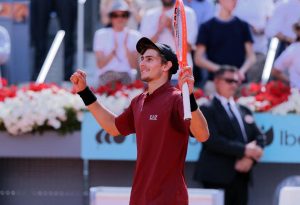 « Il a obtenu une belle victoire contre Djokovic, c’est un grand pas en avant pour sa confiance »
