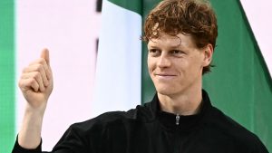 « Il a préféré aller à Imola pour la F1 »: Jannik Sinner chambre son frère après sa défaite à Rome