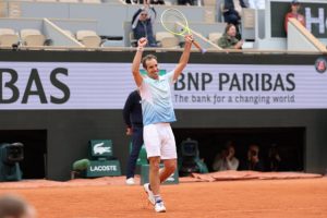 « Il m&rsquo;en reste un peu » : Richard Gasquet satisfait après sa victoire contre Terence Atmane à Roland-Garros