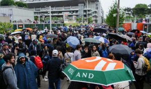 « Ils retardent le début d&rsquo;un jeu, ne te laissent pas servir, n&rsquo;arrêtent pas d’essayer de te déranger entre les services », Munar fustige le public parisien