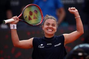 Jasmine Paolini met fin au parcours de Peyton Stearns et rejoint la finale du WTA 1000 de Rome