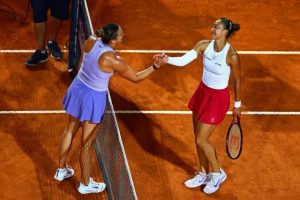 « Je ne l&rsquo;affrontais pas comme une joueuse normale » : Qinwen Zheng après sa victoire contre Aryna Sabalenka à Rome