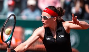 « J’étais un peu stressée », avoue Monnet à une marche de passer l’obstacle des qualifications à Roland-Garros