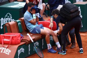 La frayeur de Dzumhur contre Mpetshi Perricard à Roland-Garros en vidéo