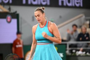 La numéro 1 mondiale Aryna Sabalenka facile pour son entrée en lice à Roland-Garros