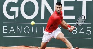 Novak Djokovic s&rsquo;invite à nouveau à Genève pour retrouver des sensations – rts.ch