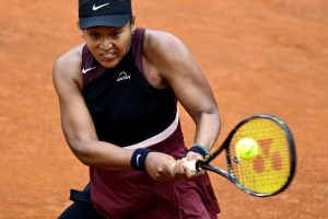 Osaka se qualifie pour la finale à Saint-Malo, une première pour elle sur terre battue