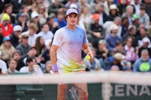 Pour son tout premier match à Roland-Garros, le prodige brésilien Joao Fonseca terrasse Hubert Hurkacz