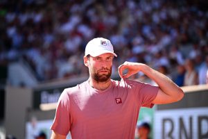 Quentin Halys y a cru mais s&rsquo;arrête au 3e tour de Roland-Garros, battu par Holger Rune