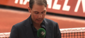 Roland Garros > Rafael Nadal au public pendant son hommage : « Vous m&rsquo;avez fait sentir comme un Français. Je ne pourrai plus jouer devant vous, mais mon cœur et mes souvenirs resteront toujours liés à ce lieu magique et à son peuple »
