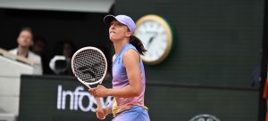 Roland Garros > Swiatek : « Comme vous l&rsquo;avez vu aujourd&rsquo;hui : il y avait des « olas » pendant mon match. On peut donc aussi donner un spectacle intéressant »