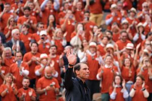Roland-Garros : des t-shirts distribués en hommage à Rafael Nadal déjà en revente jusqu’à 500 euros