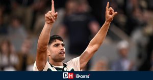 Roland-Garros : la belle communion de Carlos Alcaraz qui s&rsquo;amuse avec le public après sa qualification