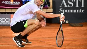 Roland-Garros : l’avion d’un joueur star frappé par la foudre, pourquoi il a trouvé ça « marrant » et « assez drôle »
