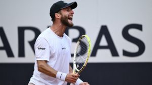 Roland-Garros : un joueur Français encore en lice signe un contrat avec le label du rappeur Vald en plein tournoi
