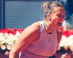 Sabalenka domine Svitolina dans un duel sous haute tension