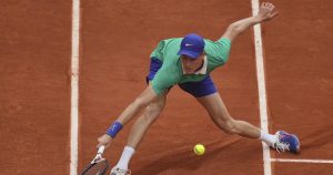 Sinner file en 8es de finale en ne lâchant que trois jeux – rts.ch