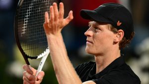 Sinner remporte son premier match depuis sa suspension