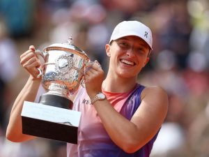 Swiatek, déjà présente à Roland-Garros, se prépare pour défendre son titre