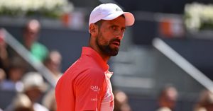 Tennis – ATP – Genève : Djokovic en finale et à une victoire (contre Hurkacz) d&rsquo;un 100e titre