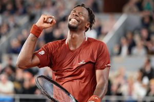 Touché et mené de deux sets, Gaël Monfils remporte un match fou contre Hugo Dellien au premier tour de Roland-Garros