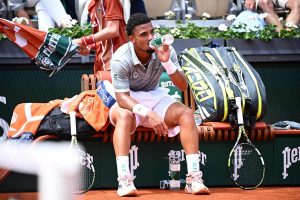 Touché face à Jaume Munar, Arthur Fils ne s&rsquo;est pas entraîné ce vendredi avant d&rsquo;affronter Andrey Rublev au troisième tour de Roland-Garros