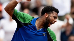 VIDEO. Tennis : « Il m’a donné une raison de me battre… » Grosses tensions après la victoire d’Arthur Fils contre Stefanos Tsitsipas
