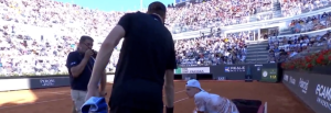 Vidéos, ATP – Rome > Le geste très spécial de Sinner après la chute de son adversaire au troisième tour