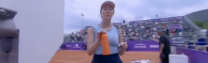 WTA – Strasbourg, Vidéos > Danielle Collins au caméraman lors de son duel contre Raducanu : « C&rsquo;est totalement inapproprié ! »