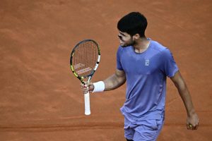 à quelques jours de Roland Garros, Carlos Alcaraz domine Jannik Sinner au Masters 1000 de Rome