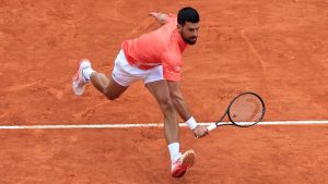 entre les juges de ligne et l&rsquo;arbitrage électronique, Djokovic a tranché