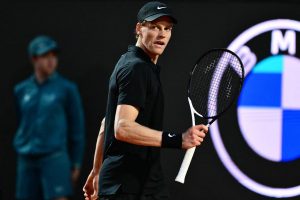 retour gagnant à Rome pour Jannik Sinner après trois mois de suspension pour dopage