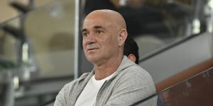 ATP > Agassi en pince pour un joueur du circuit, et ce n&rsquo;est pas Alcaraz ou Sinner : « Le regarder jouer, c&rsquo;est fou. La puissance facile qu&rsquo;il a sur ses deux coups, le mouvement, l&rsquo;athlétisme »