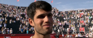 ATP – Queen&rsquo;s > Alcaraz, après sa victoire contre Bautista Agut en demi-finales : « Je plaisante mais je commence à me sentir comme un &lsquo;serve bot&rsquo; ! »