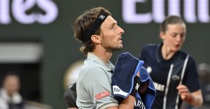 ATP – Queen&rsquo;s > Arthur Rinderknech, très heureux d’affronter Alcaraz en quarts : « Carlos est un joueur que j&rsquo;adore, très respectueux, qui dit toujours bonjour…Cela va être un grand plaisir de l&rsquo;affronter »