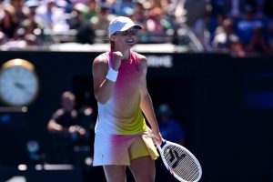« Alcaraz est un bon exemple de quelqu’un qui arrive à maintenir le tennis amusant », déclare Swiatek