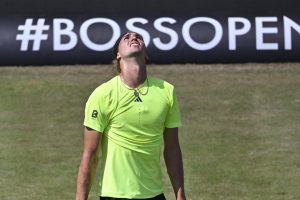 Alexander Zverev bousculé par Lorenzo Sonego mais qualifié en quarts de finale à Halle