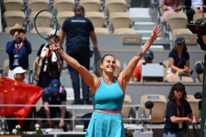 Aryna Sabalenka se débarrasse de Qinwen Zheng et se qualifie pour les demi-finales de Roland-Garros